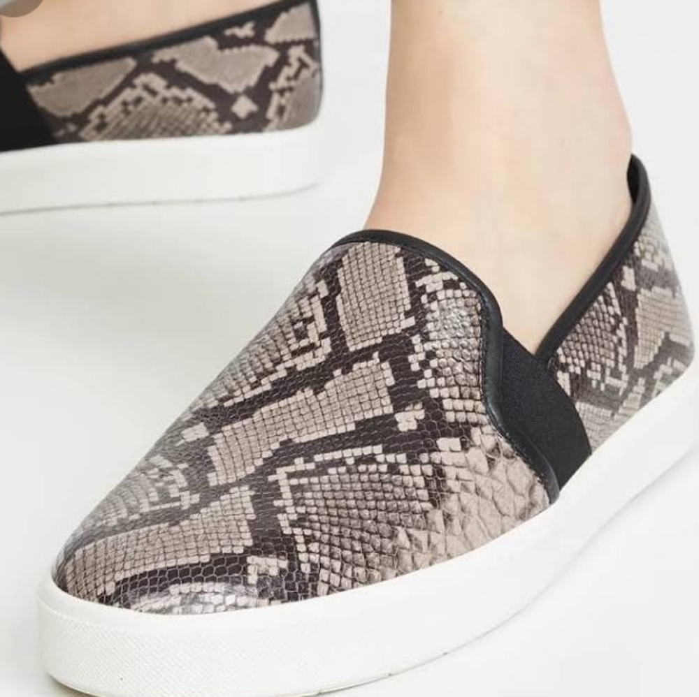 Vince Sneakers size 8.5